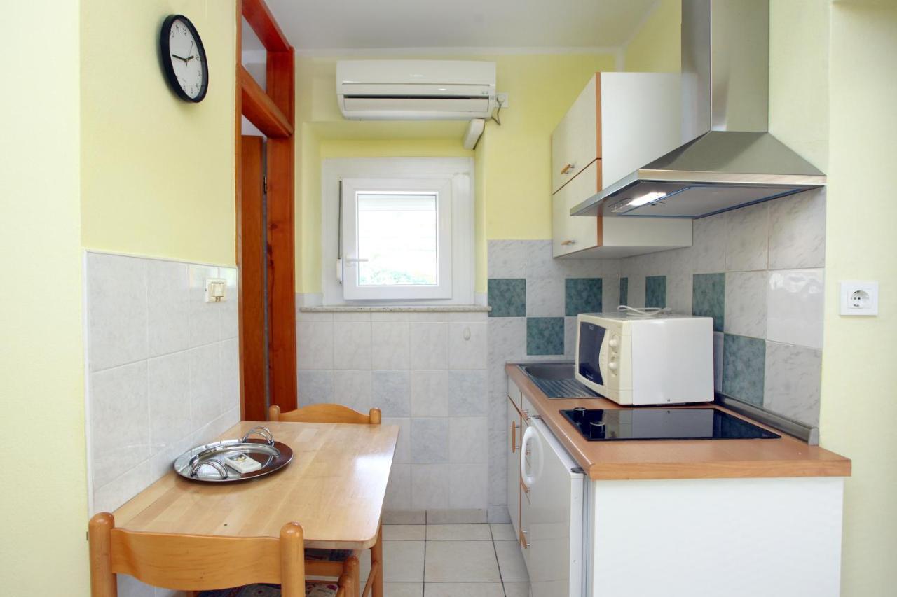Dino Studio And Room Apartments Portorož Zewnętrze zdjęcie