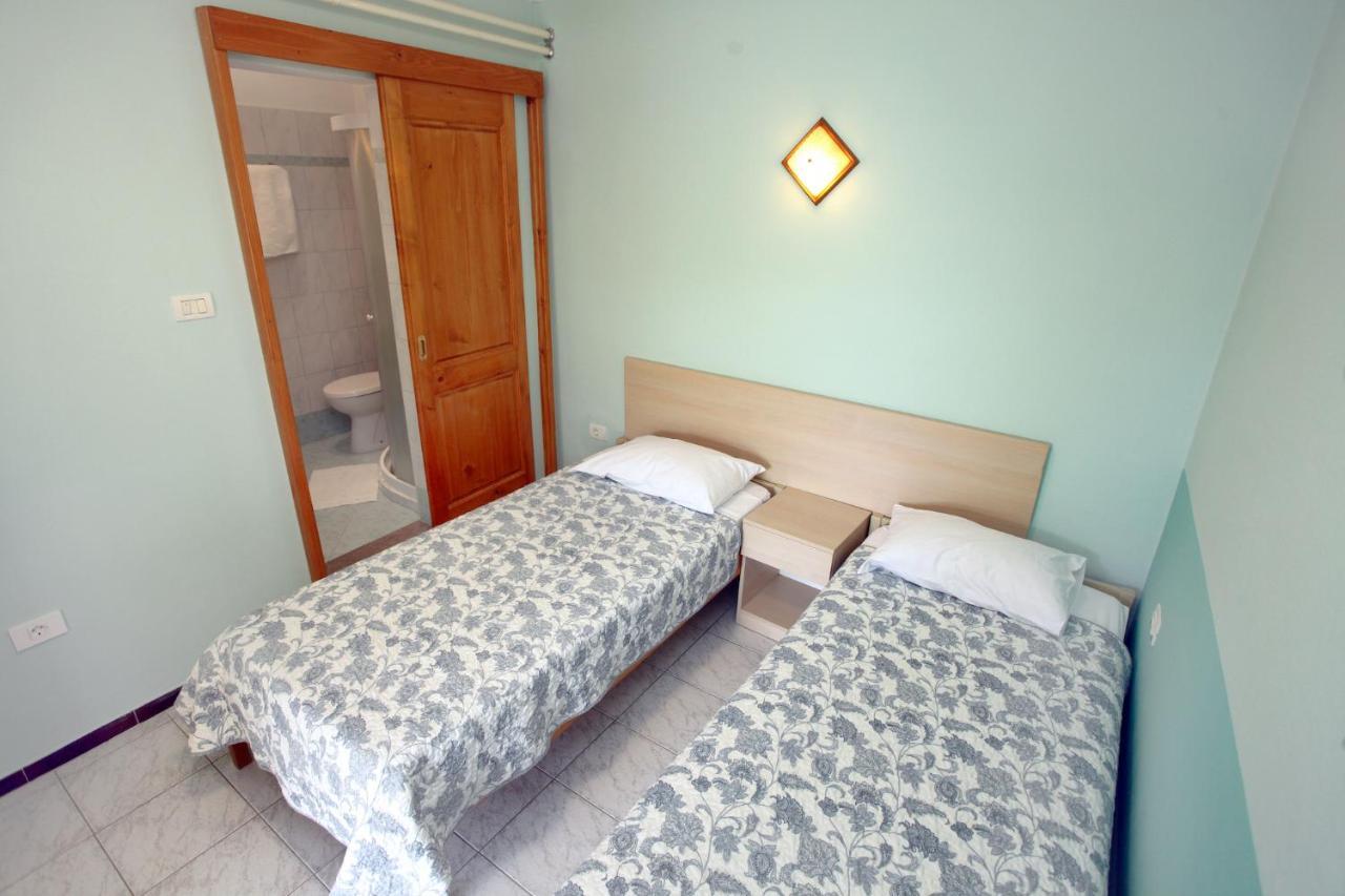 Dino Studio And Room Apartments Portorož Zewnętrze zdjęcie