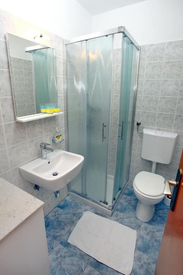 Dino Studio And Room Apartments Portorož Zewnętrze zdjęcie